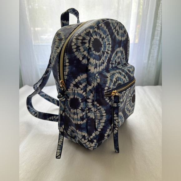 Small Vinyl Backpack. Blue and White. Excellent condition. - Picture 1 of 11
